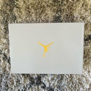 Women's Air Jordan 1 low "barely grape" sneaker